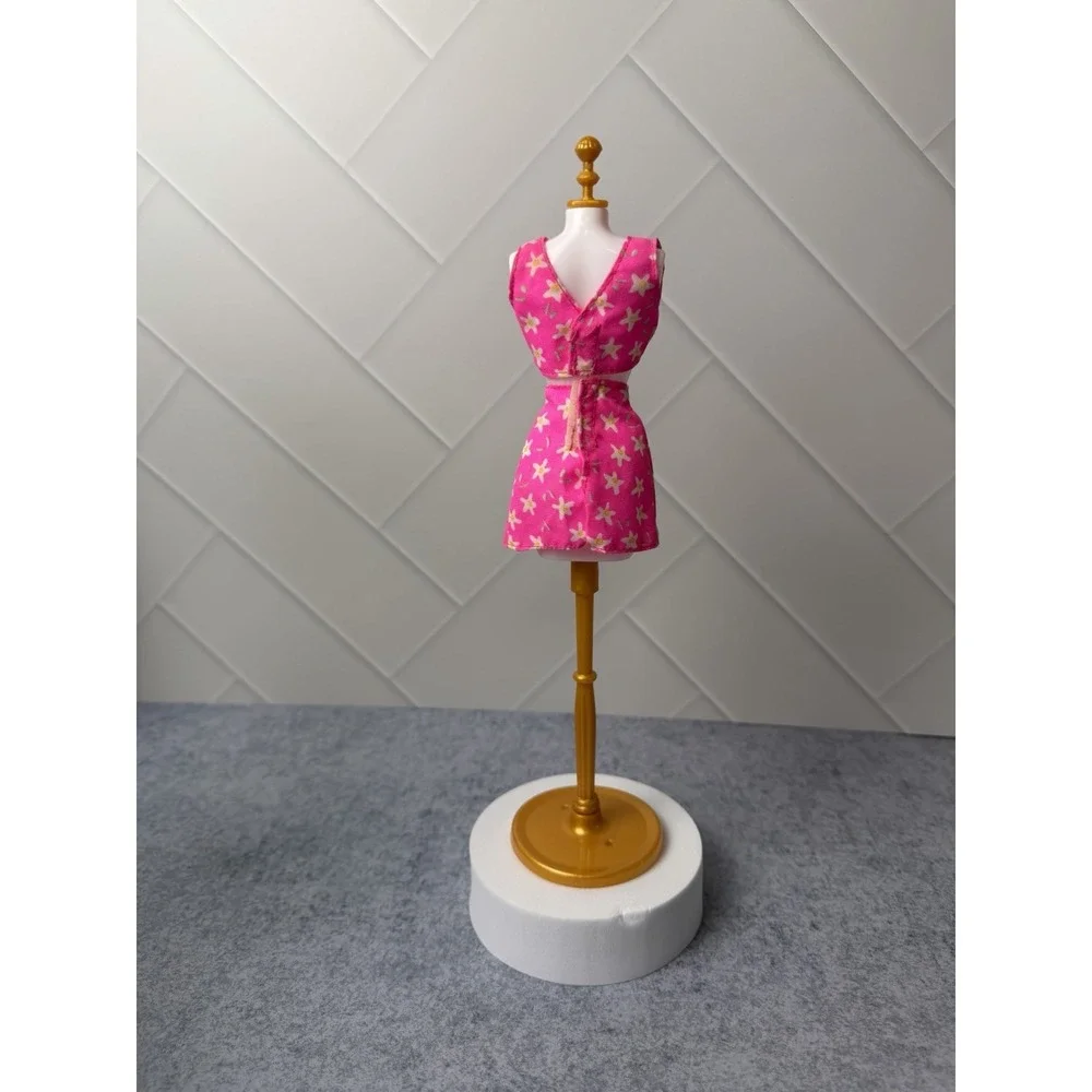 1990s Fashion Fun Pak Barbie Doll Favorite Find Clothes STRAPLESS TOP And Skirt